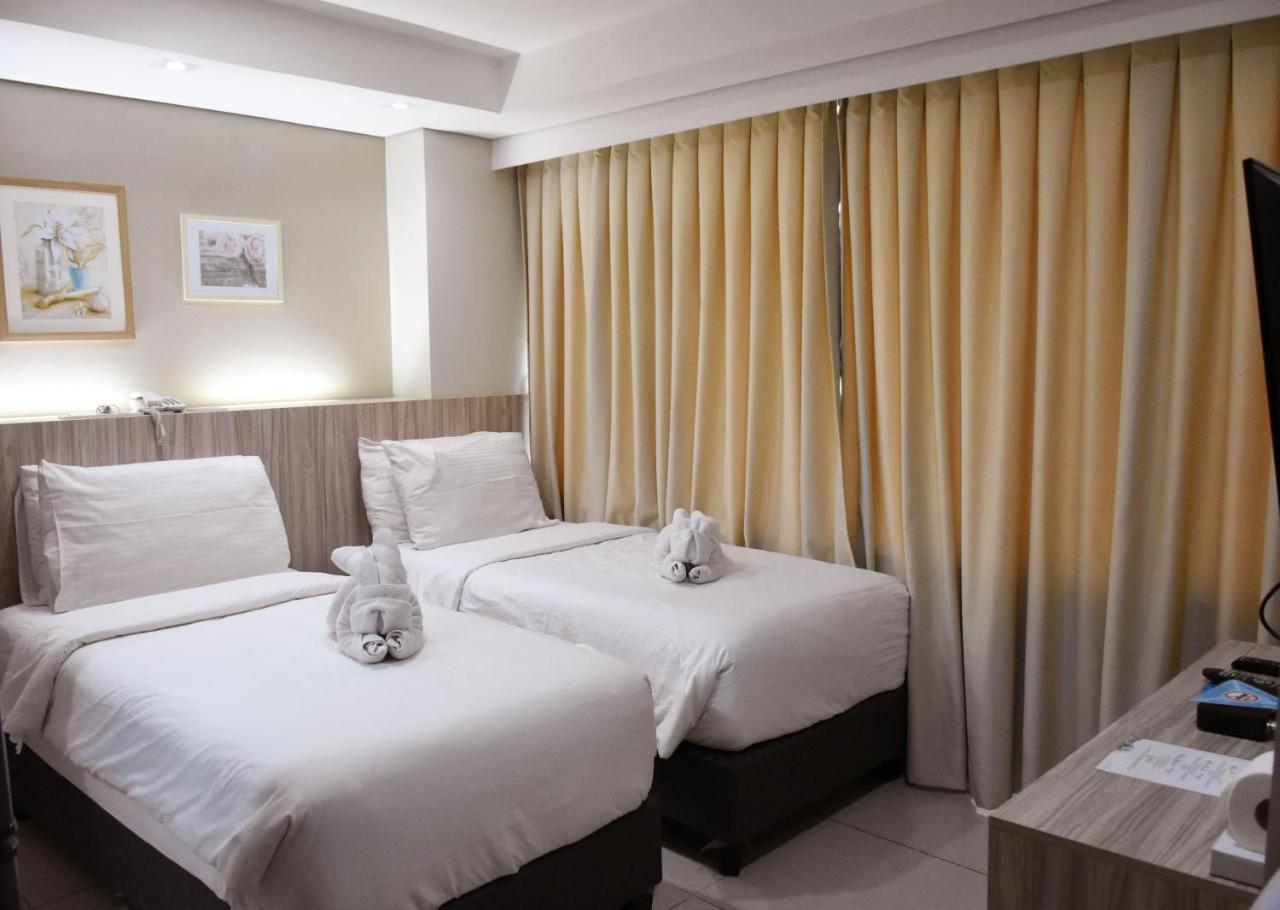 Zen Premium Banilad Hotel Cebu Kültér fotó